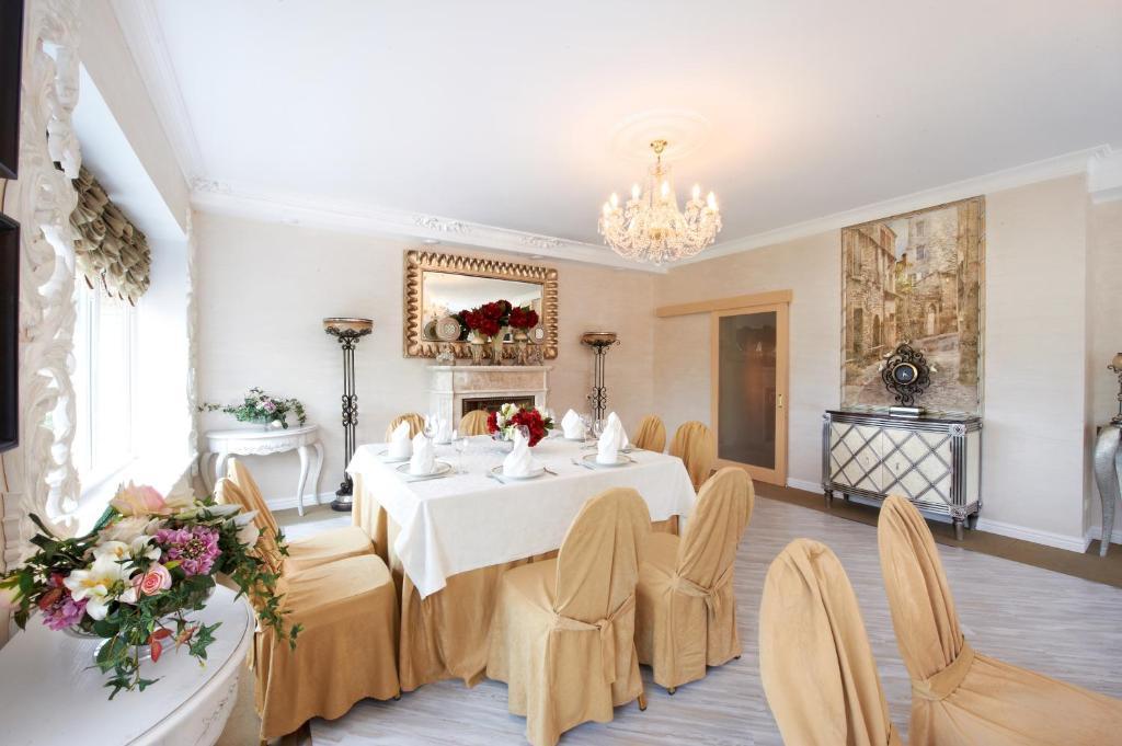 Baden-Baden Hotel Charków Zewnętrze zdjęcie