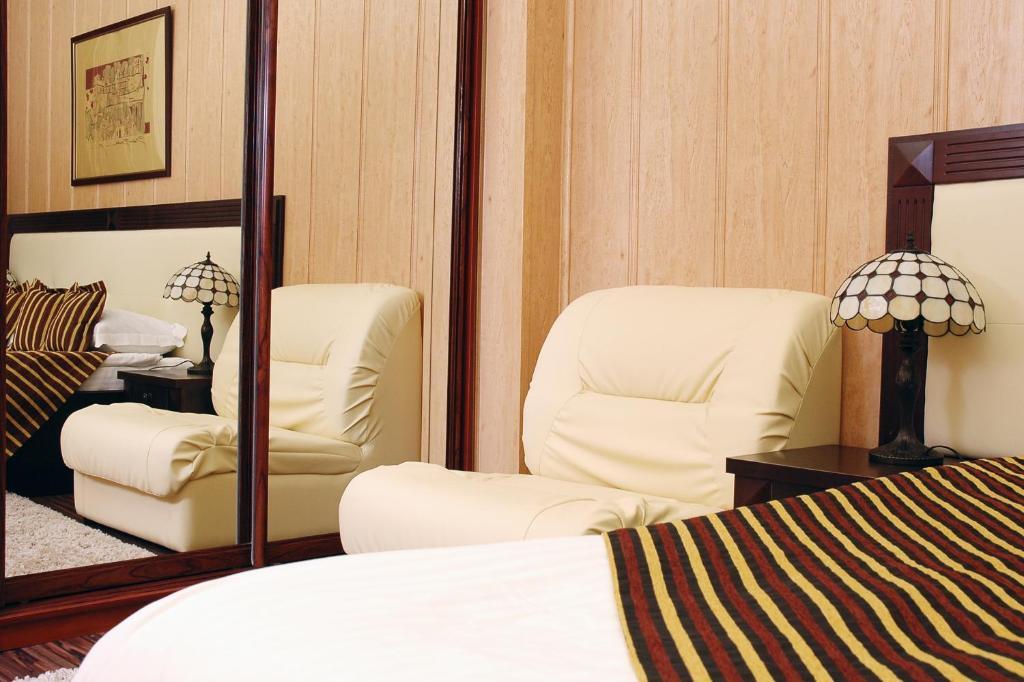 Baden-Baden Hotel Charków Zewnętrze zdjęcie